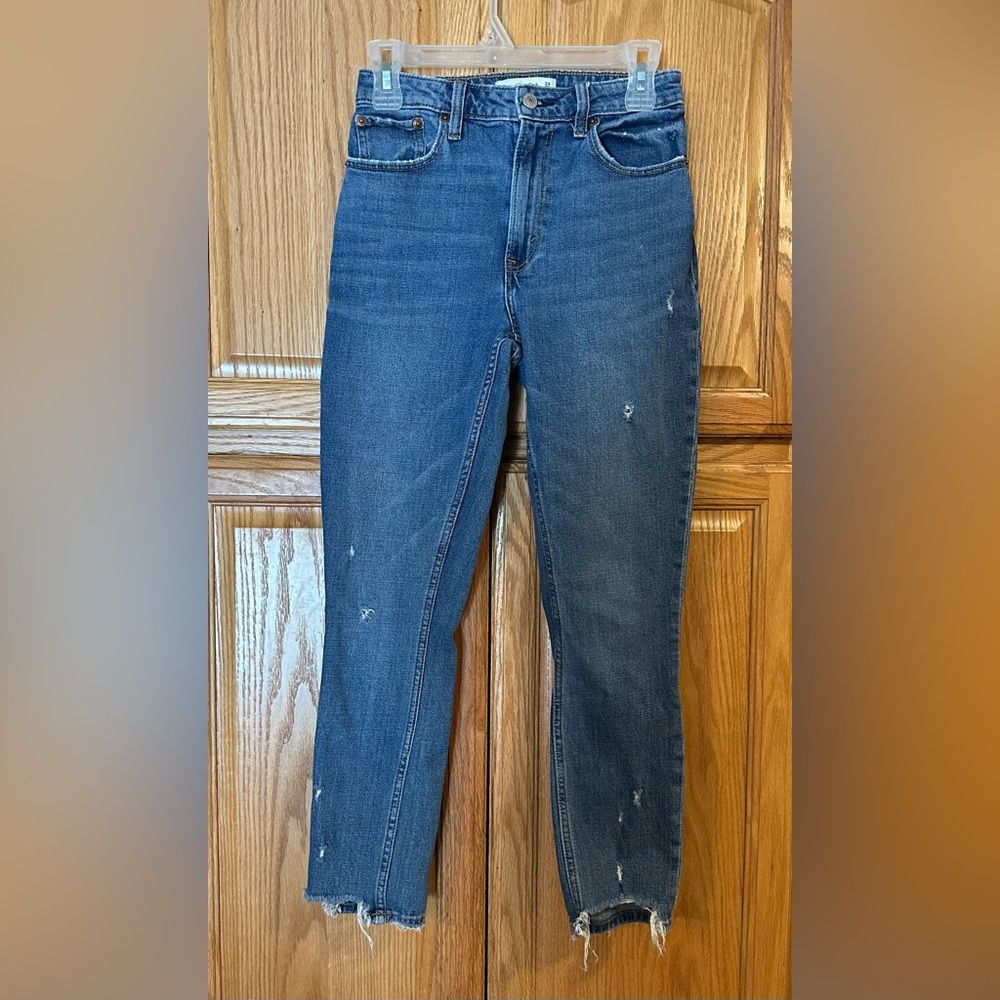 Abercrombi and fitch jeans curvy love 24/00 mildly distressed skinny high rise